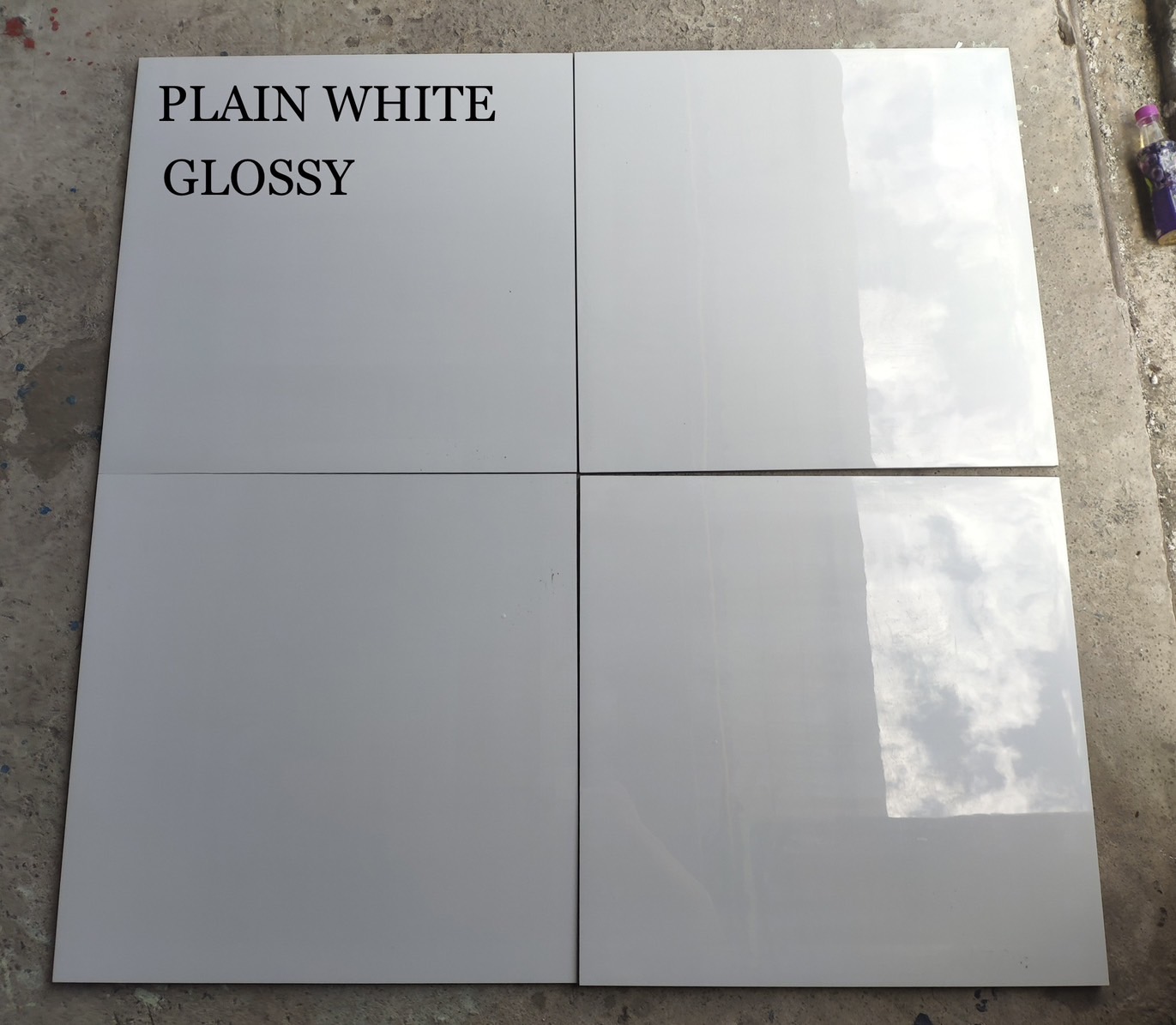 กระเบื้องพอร์ซเลน สี PLAIN WHITE 60x60 cm. product_closeup_image